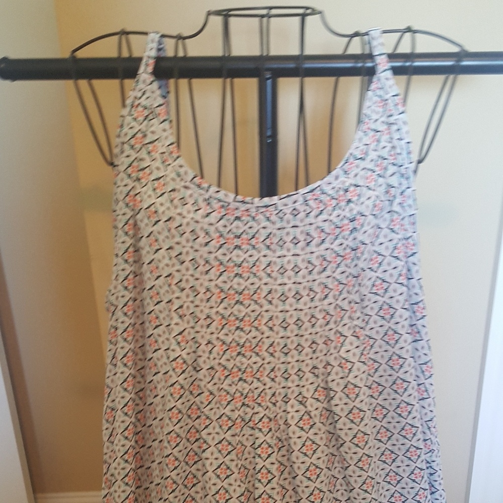 Torrid blouse/cami white background peach & teal